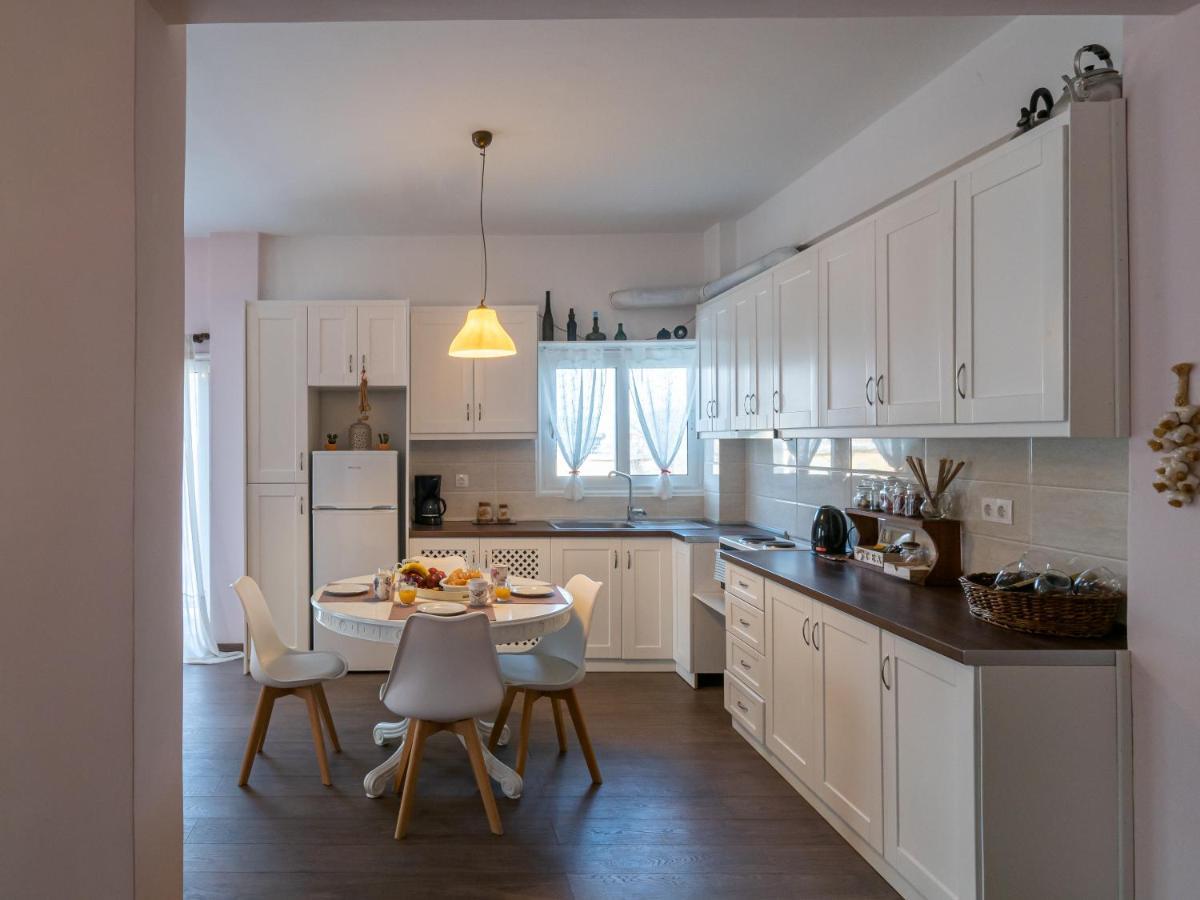 Central & Bright 2Bd Apt In Corfu Town Near Port Bagian luar foto