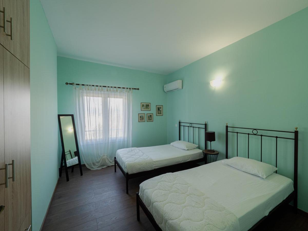Central & Bright 2Bd Apt In Corfu Town Near Port Bagian luar foto