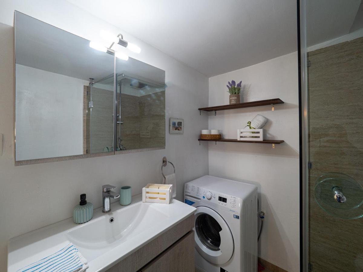 Central & Bright 2Bd Apt In Corfu Town Near Port Bagian luar foto