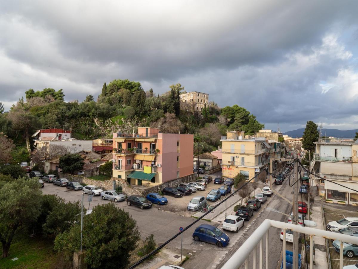 Central & Bright 2Bd Apt In Corfu Town Near Port Bagian luar foto